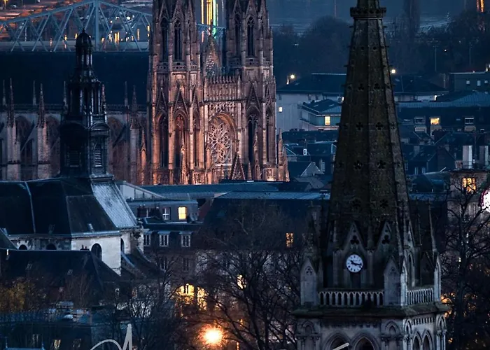 Apartment Olympe By Kleidos, 4p, Rue Calme, Centre Historique, Proche Gare Rouen